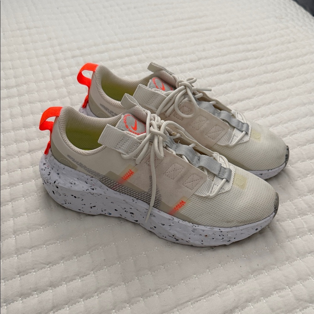 Nike Women's Sneakers in Cream and Orange